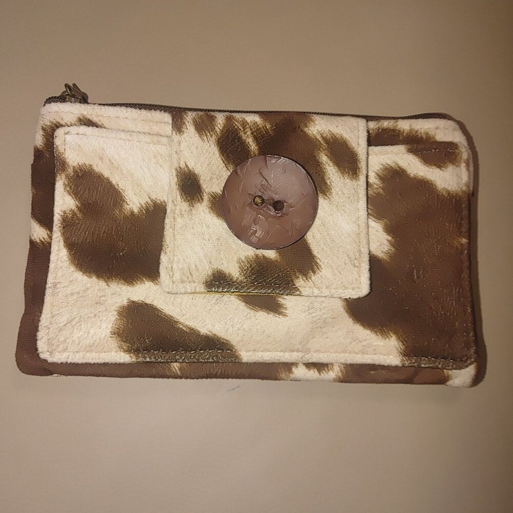 Silver Plum Cowhide Print Crossbody Purse Brown Beige Button Accent Zip Closure